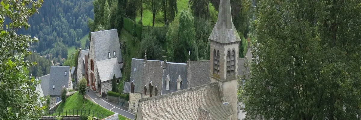 image-monte-escalier-murat-le-quaire.webp Image Monte escalier Murat-le-Quaire
