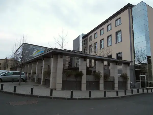 Monte Escalier 63 Monte escalier Aubière