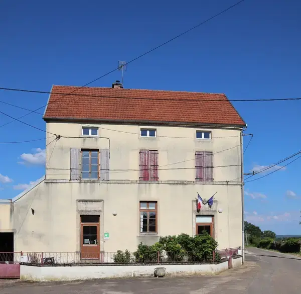 Monte Escalier 63 Monte escalier Bussières