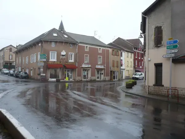 Monte Escalier 63 Monte escalier Chabreloche