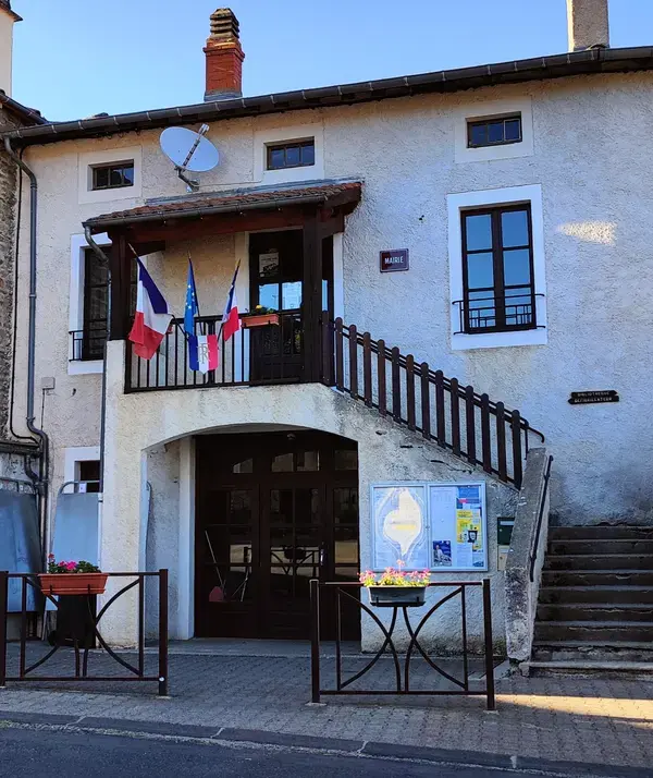 Monte Escalier 63 Monte escalier Doranges