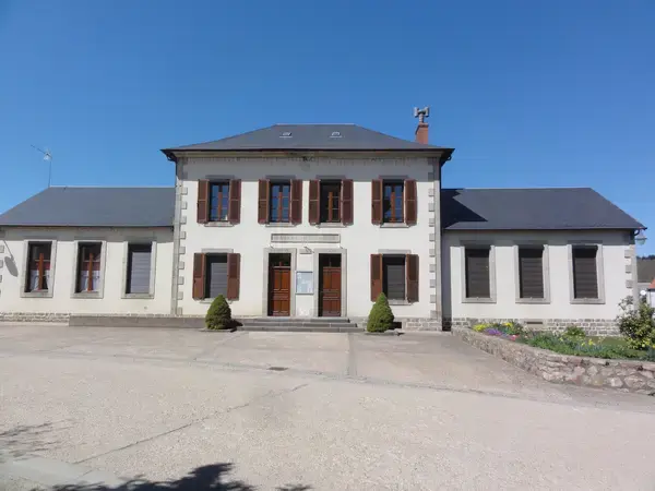 Monte Escalier 63 Monte escalier Le Quartier