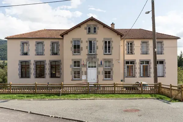 Monte Escalier 63 Monte escalier Sainte-Agathe