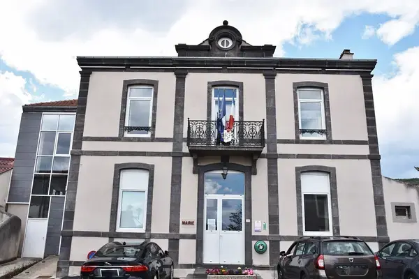 Monte Escalier 63 Monte escalier Tallende